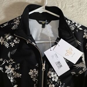 Johnny Was Black and White Floral Pullover NWT MSRP $248